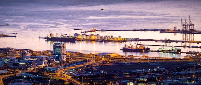 Exploring Cape Town's Waterfront: A perfect blend of beauty and adventure.